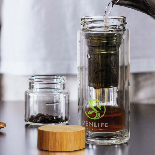 Tea Infuser Bottles Lifestyle